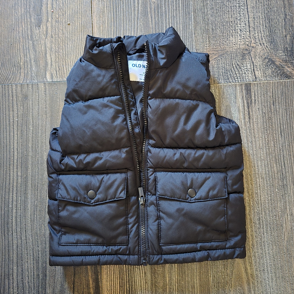 Old Navy Kids Black Puffer Vest with Snap Pockets